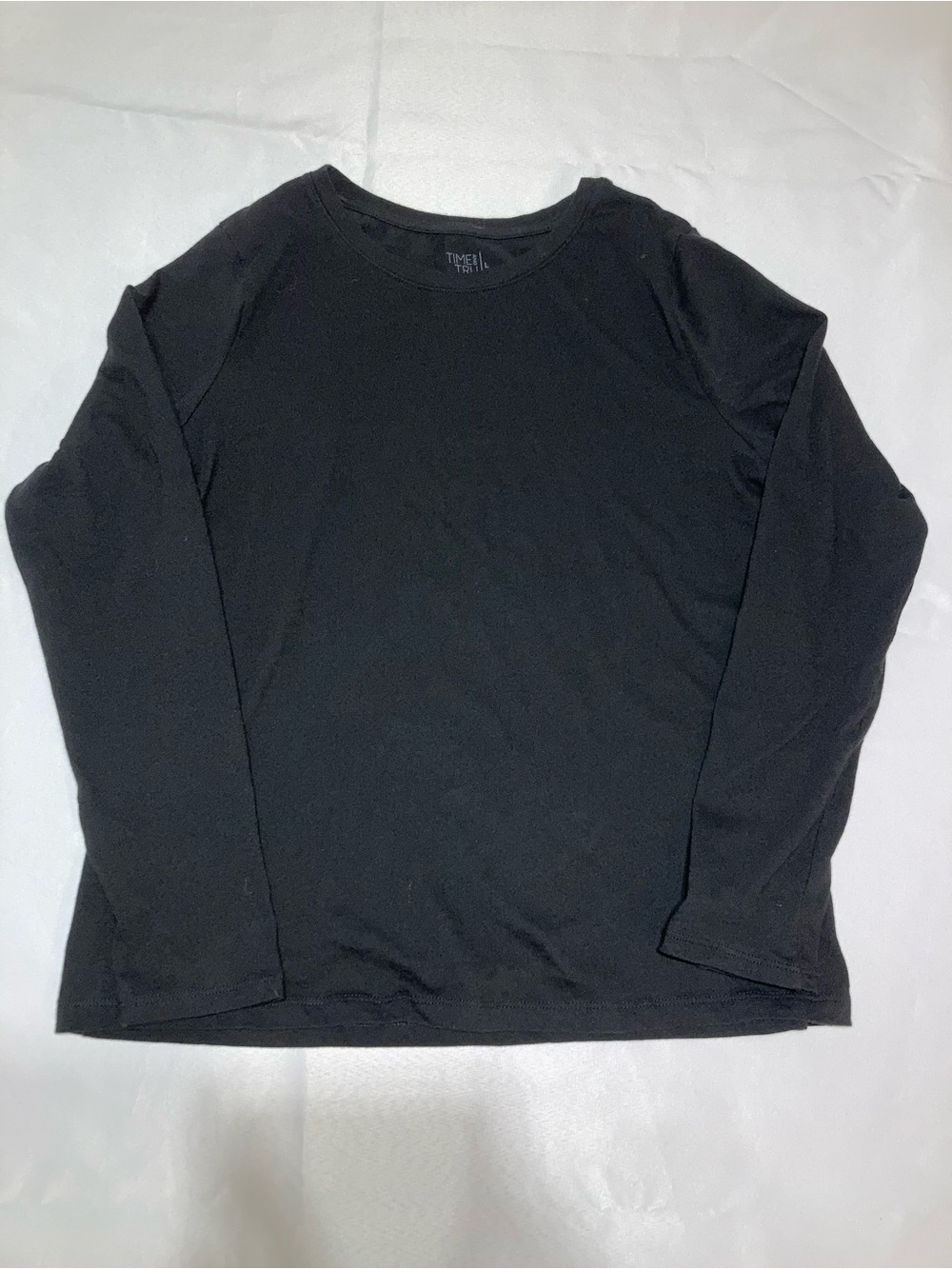 Time and Tru Black Long Sleeve Crewneck Top